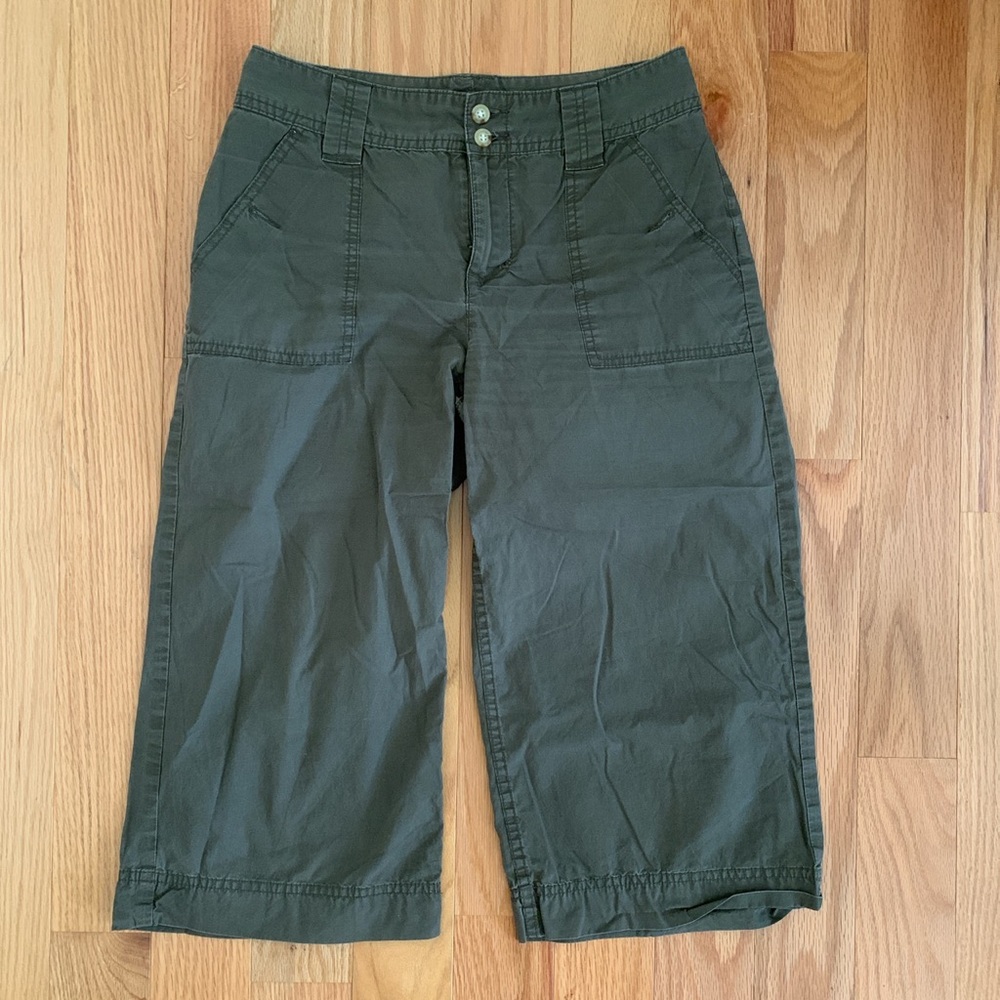 Army Green Capris